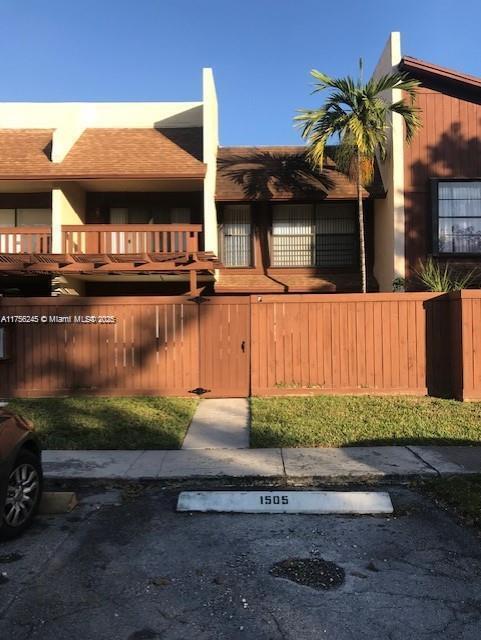 11500 SW 64th St in Miami, FL - Building Photo