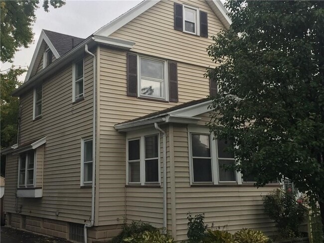 property at 93 Scottsville Rd