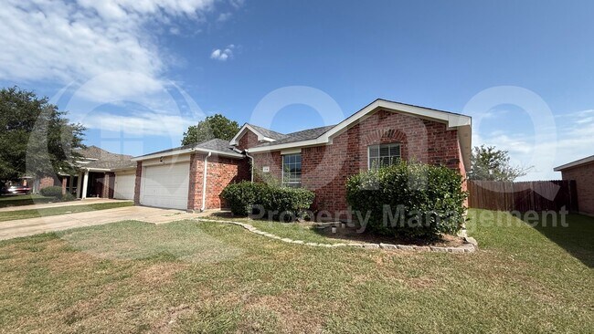 114 Rio Grande Dr in Crandall, TX - Building Photo - Building Photo