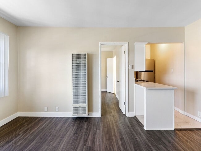 1620 E Appleton St in Long Beach, CA - Foto de edificio - Building Photo