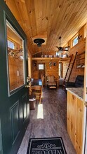 111 Wiswall Hill Rd, Unit Tiny home/mini cottage in Newfane, VT - Building Photo - Building Photo