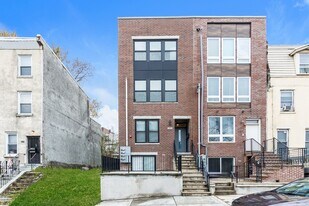 2218 N Franklin St in Philadelphia, PA - Building Photo