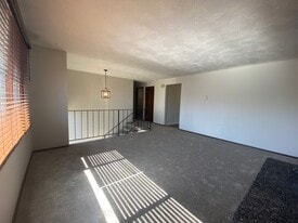 2531-2533 E 27th Ave in Spokane, WA - Building Photo