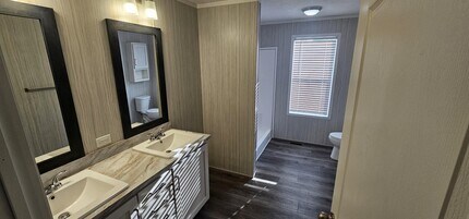 283 Mulberry in Belleville, MI - Building Photo - Building Photo