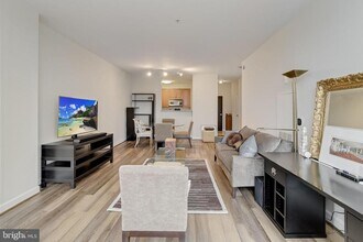 1111 25th St NW in Washington, DC - Building Photo - Building Photo