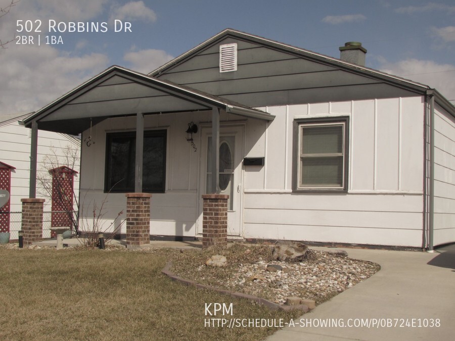 502 Robbins Dr in Rapid City, SD - Building Photo