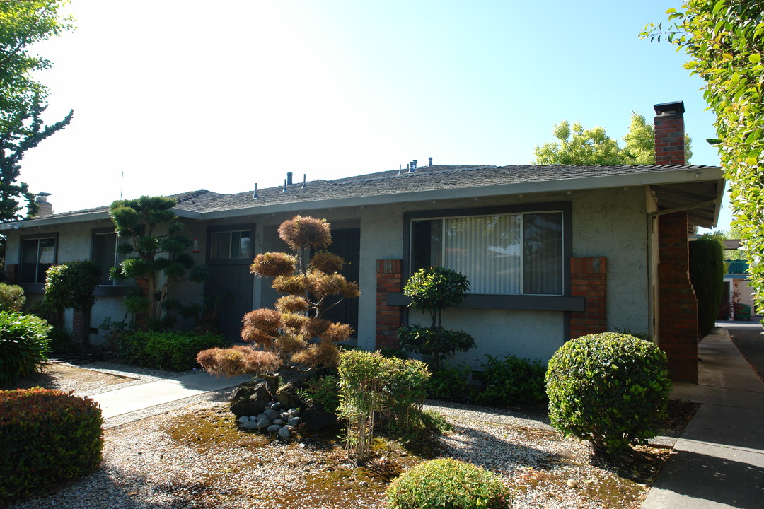 639 Bolton Ct in San Jose, CA - Building Photo