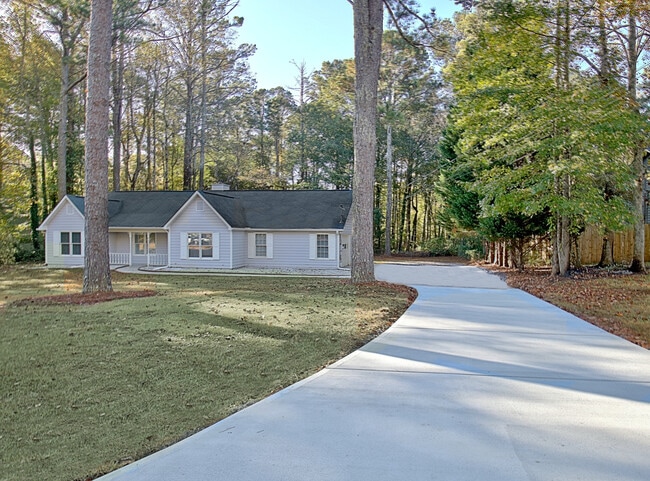 20 Homeport Dr in Newnan, GA - Building Photo - Building Photo