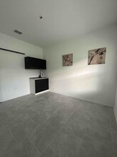 6073 Claystone Wy in Mount Dora, FL - Foto de edificio - Building Photo