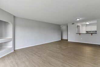 13929 Fairway Island Dr in Orlando, FL - Building Photo - Building Photo