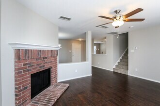 2246 Midbury Dr in Lancaster, TX - Building Photo - Building Photo