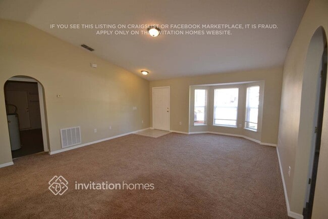 3074 Mapleshade St in Deltona, FL - Foto de edificio - Building Photo