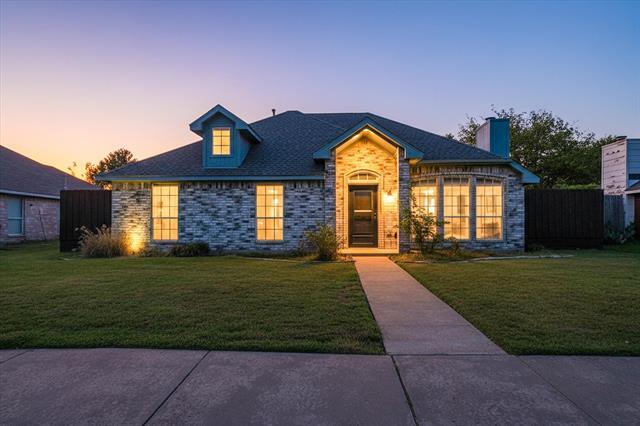 7609 Munich Dr in Rowlett, TX - Building Photo
