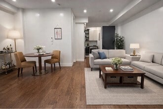 321 Woodbine St in Brooklyn, NY - Foto de edificio - Building Photo