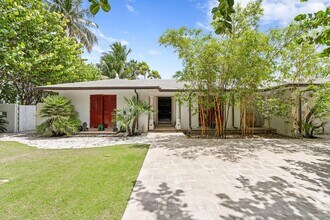 7500 S Flagler Dr in West Palm Beach, FL - Building Photo - Building Photo