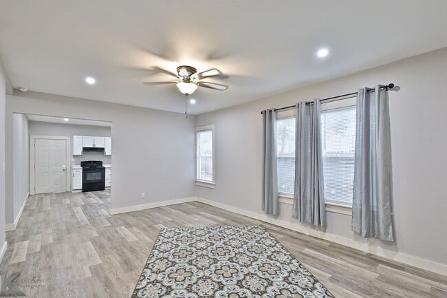 882 Clinton St in Abilene, TX - Building Photo - Building Photo