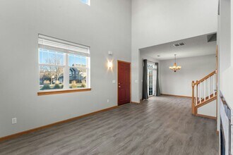 20435 Kensfield Trail in Lakeville, MN - Building Photo - Building Photo