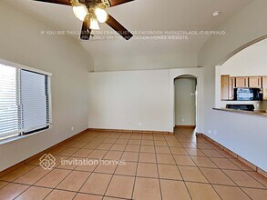 1035 W 22nd Ave in Apache Junction, AZ - Foto de edificio - Building Photo