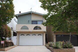 1526 Herrin St in Redondo Beach, CA - Building Photo