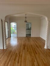 6418 W 6th St, Unit 6418 in Los Angeles, CA - Foto de edificio - Building Photo