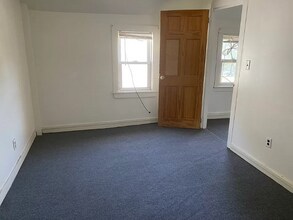 129 Essex Ave-Unit -2 in Gloucester, MA - Building Photo - Building Photo