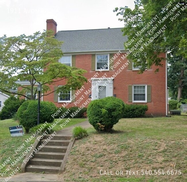 property at 1911 Avon Rd SW