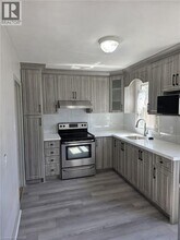 1673 Fairview Rd in Cambridge, ON - Building Photo - Building Photo