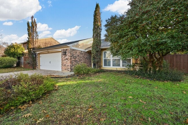 3922 White Oak Ct in Flower Mound, TX - Building Photo - Building Photo