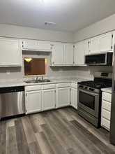 2060 Lyndora Rd in Virginia Beach, VA - Building Photo - Building Photo
