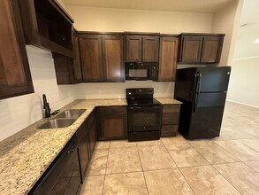 5709 Luminous Ln in Killeen, TX - Building Photo - Building Photo