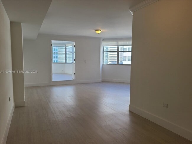 property at 999 Brickell Bay Dr