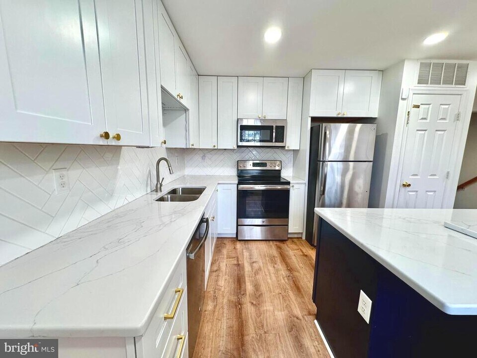 597 Primus Ct in Frederick, MD - Building Photo