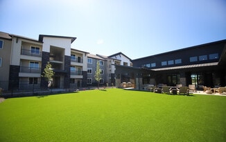 Yellowstone Apartments in Meridian, ID - Building Photo