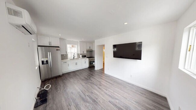 3629 Marmion Way in Los Angeles, CA - Building Photo - Building Photo