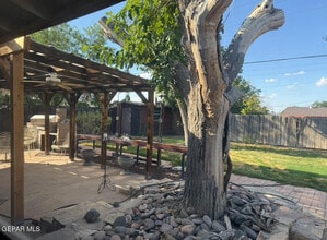 9613 Album Ave in El Paso, TX - Building Photo - Building Photo