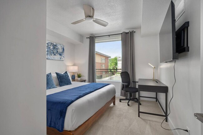 380 S 400 E in Salt Lake City, UT - Building Photo - Building Photo