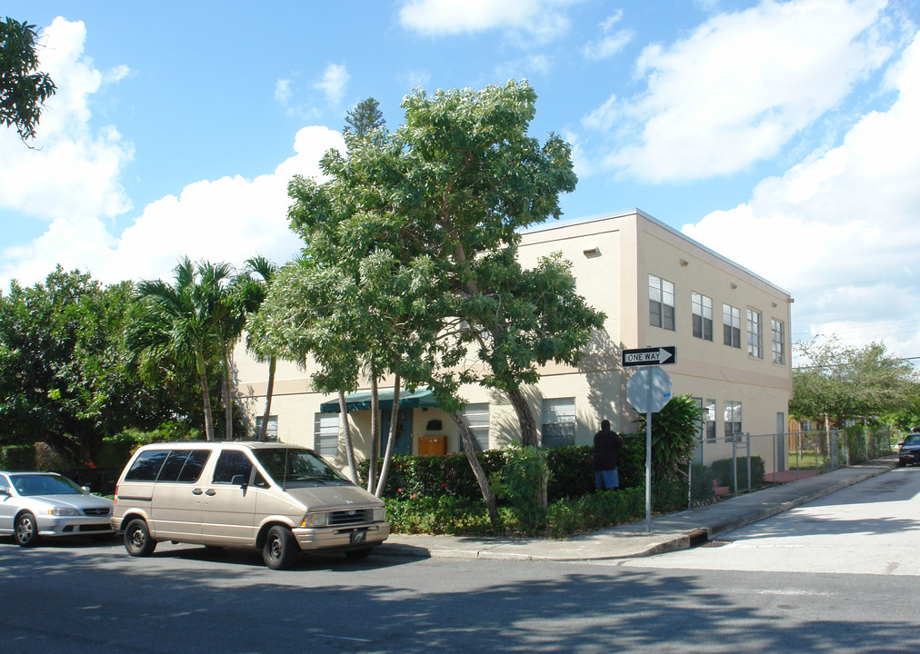 301 S M St in Lake Worth, FL - Building Photo