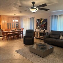 63 Bass Ave in Key Largo, FL - Foto de edificio - Building Photo