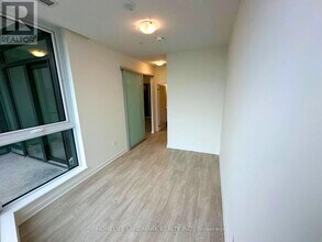 1 Kyle Lowry Rd in Toronto, ON - Building Photo - Building Photo