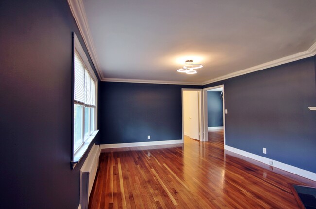 663 High Ridge Rd in Stamford, CT - Building Photo - Building Photo