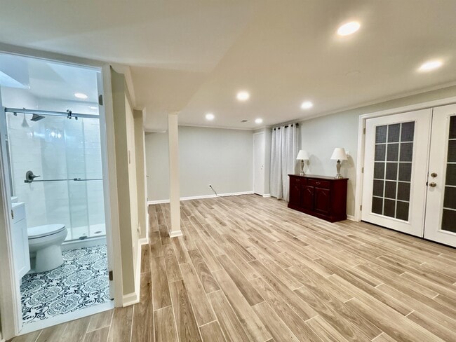 25 Big Acre Square