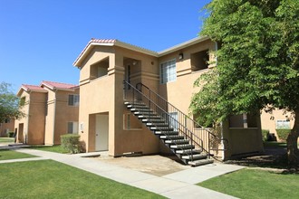 Cedar Springs in Coachella, CA - Foto de edificio - Building Photo