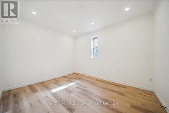 343 Greenwood Ave in Toronto, ON - Building Photo - Building Photo