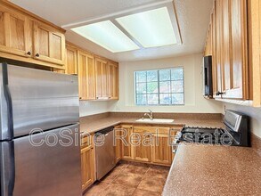 2736 Derringer Pl in Escondido, CA - Building Photo - Building Photo