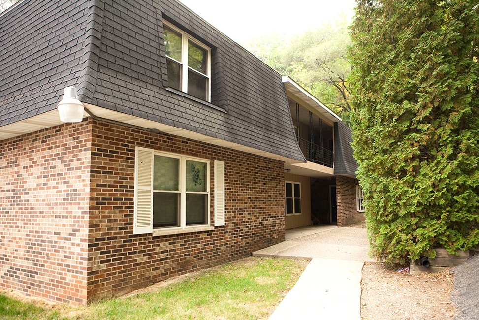 Hillside Apartments in East Peoria, IL - Foto de edificio