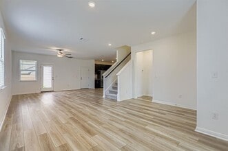 13908 Edna Maxine Walk in Del Valle, TX - Building Photo - Building Photo
