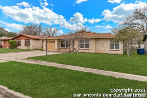 615 Burwood Ln in San Antonio, TX - Building Photo - Building Photo