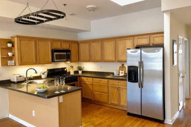 505 Monroe St in Hoboken, NJ - Building Photo - Building Photo