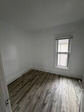 615 Taylor St NE, Unit 615 Taylor St #2 in Minneapolis, MN - Building Photo - Building Photo