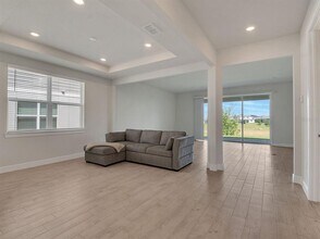 4532 Gliding Wave St in Oakland, FL - Building Photo - Building Photo